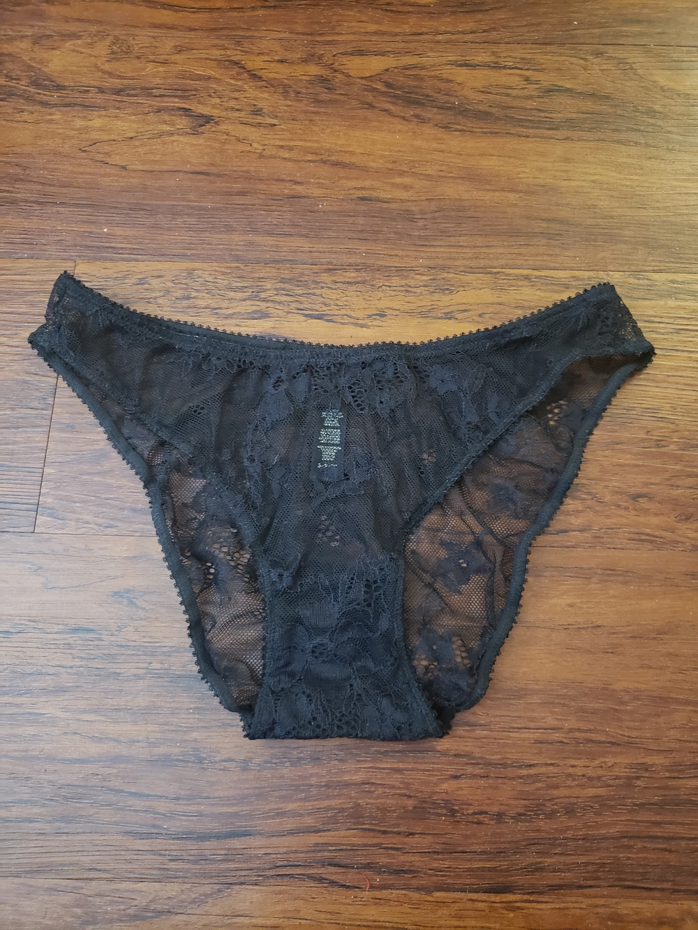 SKIMS Black Lace Bikini Panty Size S Boho Dainty Fairy Romantic